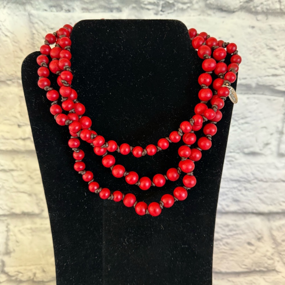 Elegant Red Beaded Necklace